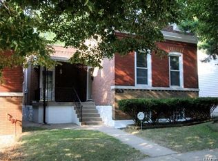 4636 Cecil Pl, Saint Louis, MO 63116