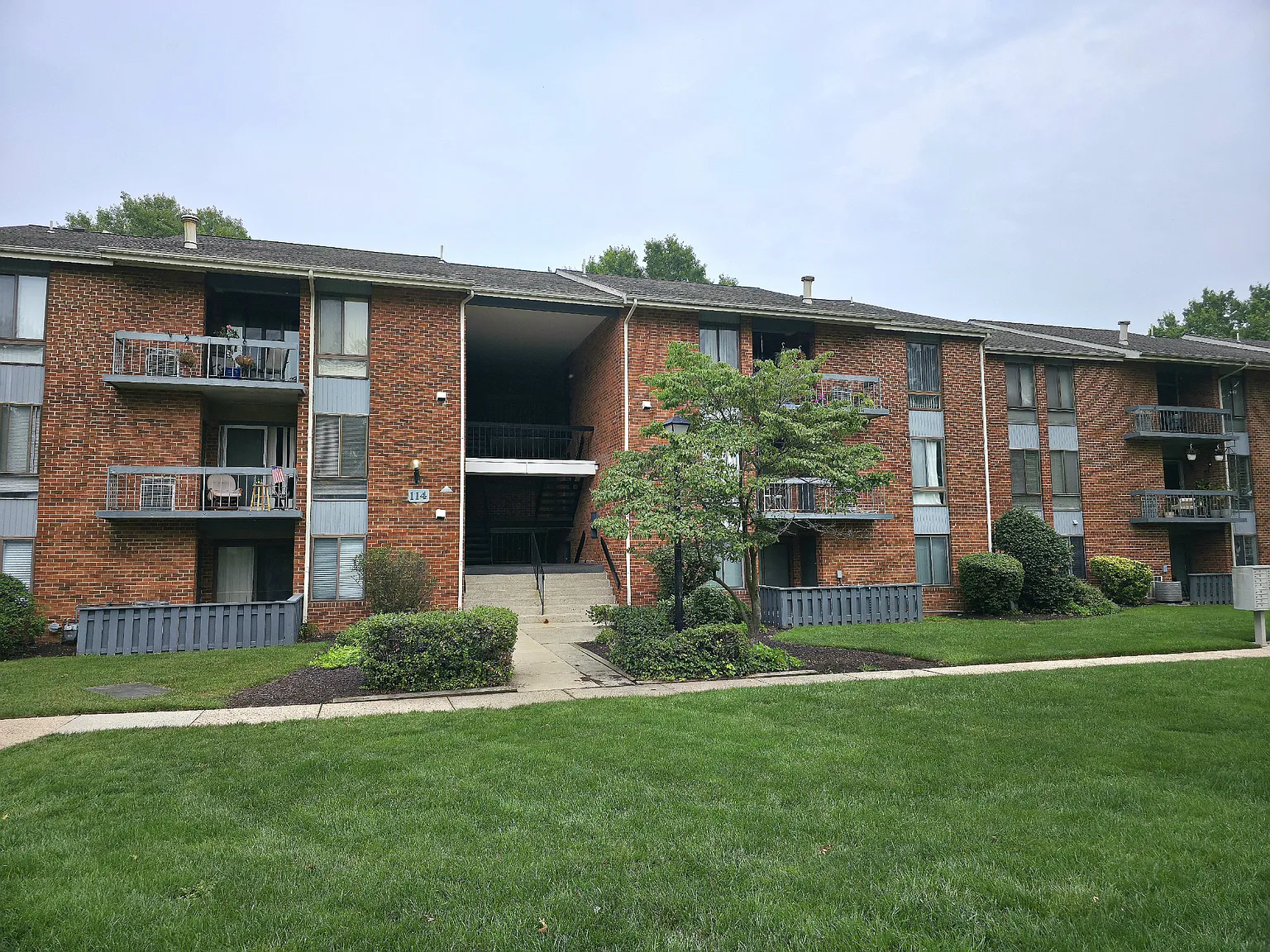 1 bed, 826 sqft, $1,795 — Photo 2