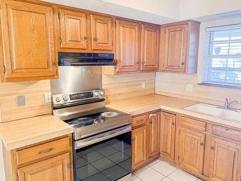 3622 Wynn Cir — Photo 4