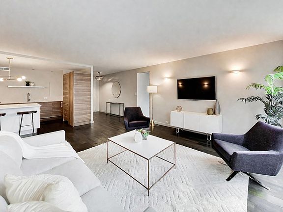 5th image of 900 N Lake Shore Dr APT 1604