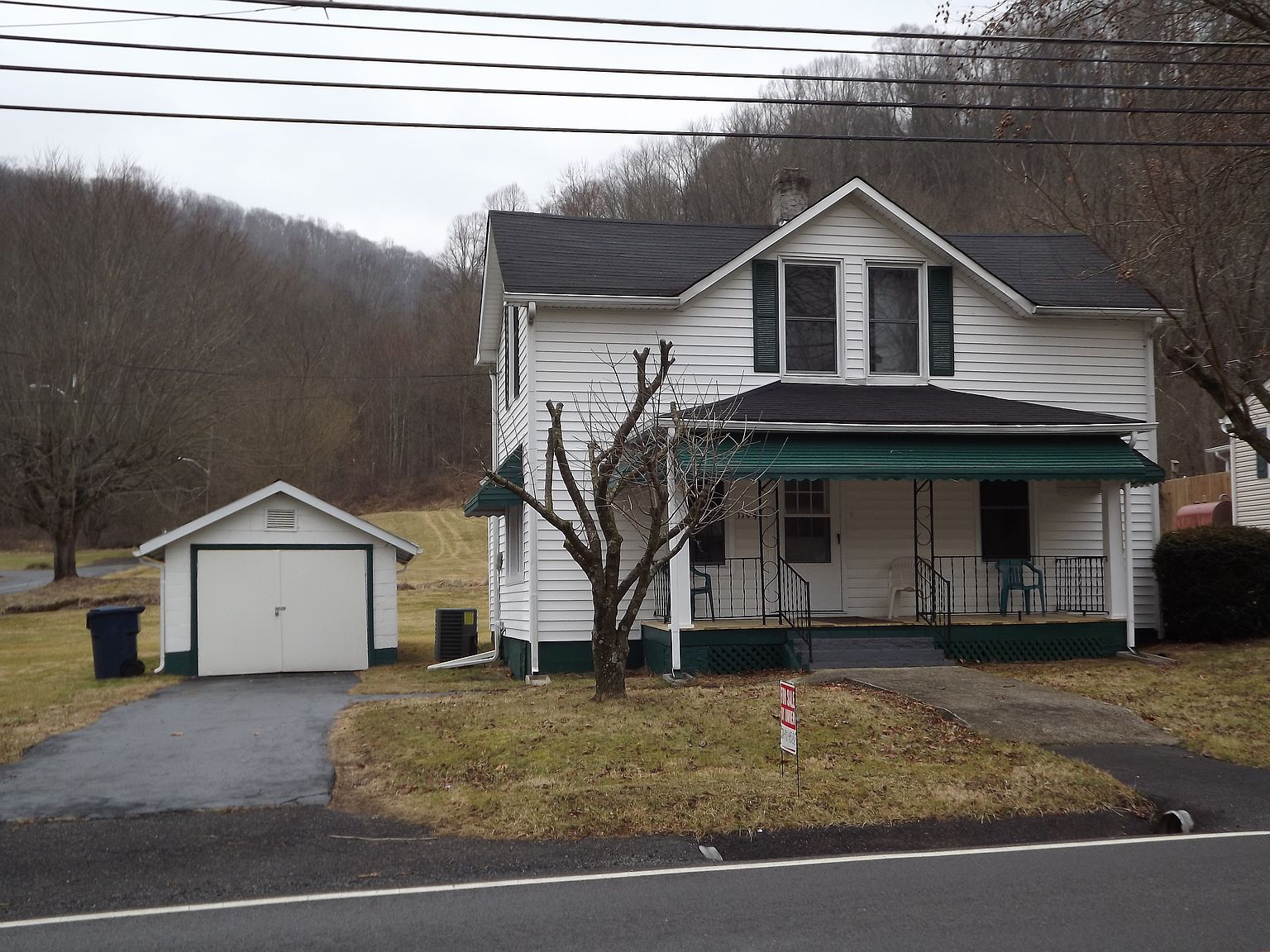 1104 W Main St, Saltville, VA 24370 Zillow