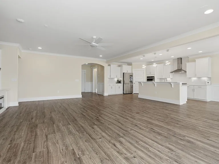 7129 Spoleto Dr — Photo 18
