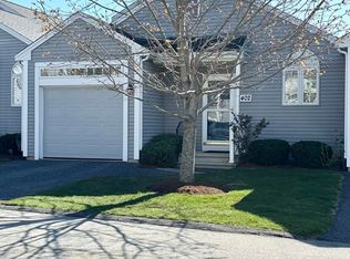 402 Village Ln, Bellingham, MA 02019