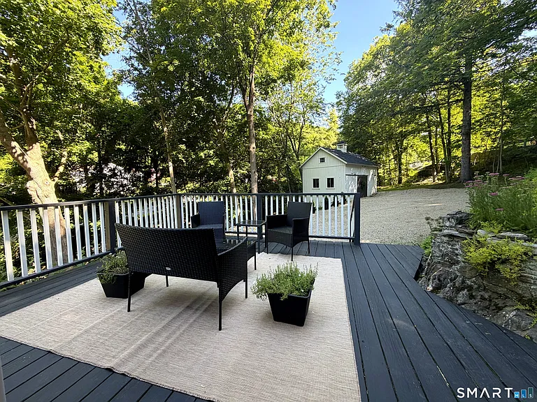 25 E Shore Rd — Photo 19