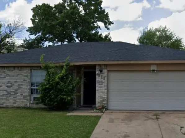 811 Coolwood Ln, Mesquite, TX 75149