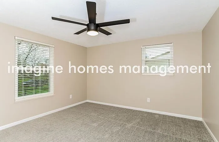 676 Harcourt Dr — Photo 12