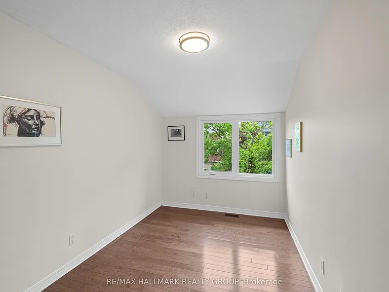 44 Dunbarton Ct — Photo 20