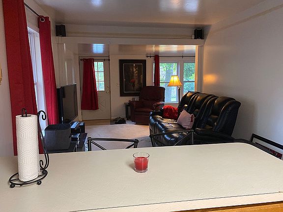 5th image of 726 N Conklin Dr