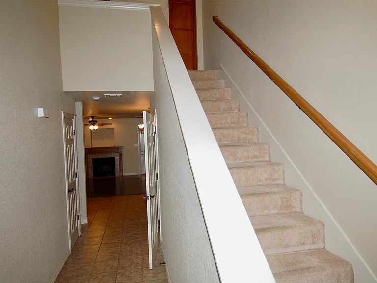 3493 W Chevaux Dr — Photo 2