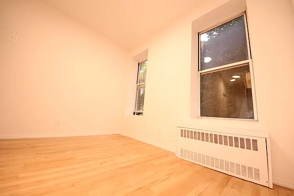 Rented by Waverly Realty Associates | media 14