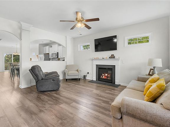 3rd image of 768 Rocky Ridge Cir