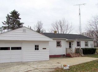 1949 S McKinley Ave, Beloit, WI 53511