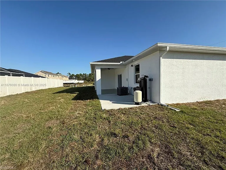 832 Holmes Ave #832 — Photo 8