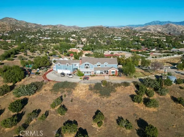 33247 Escondido Dr, Santa Clarita, CA 91390