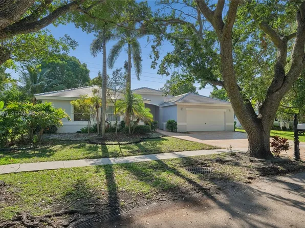 2025 SW 90th Ave, Hollywood, FL 33025