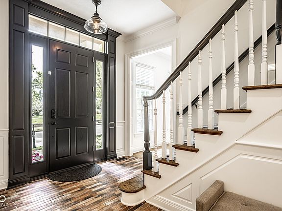 3rd image of 2022 Rhettsbury St