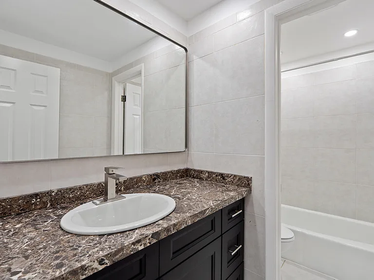 626 NW 13th St #310 — Photo 13