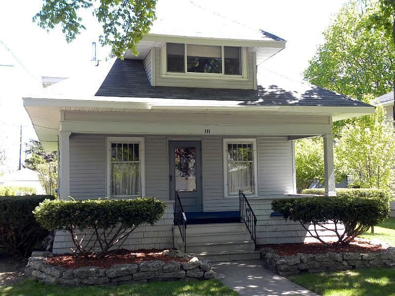 1st image of 111 Oakwood Ave