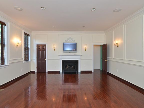 3rd image of 10218 Sweet Gum Dr