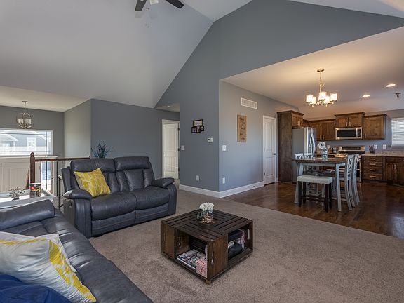 2nd image of 14168 Brookstone Ct