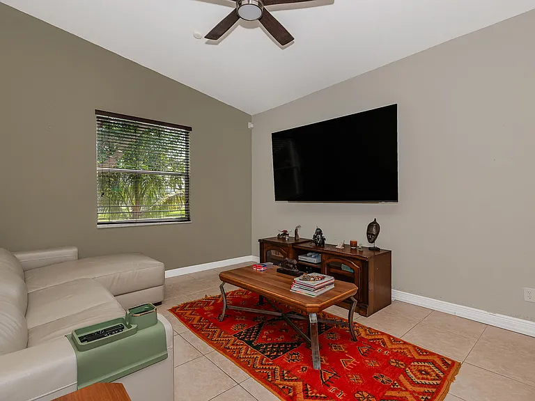 13923 SW 50th St — Photo 26