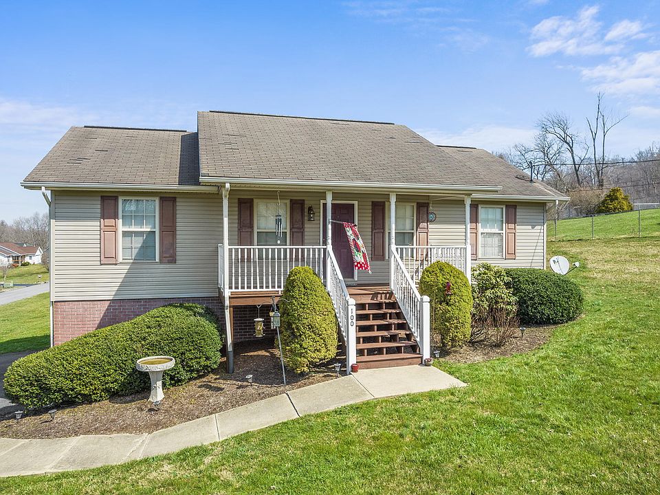 1st image of 100 Meadowbrook Dr