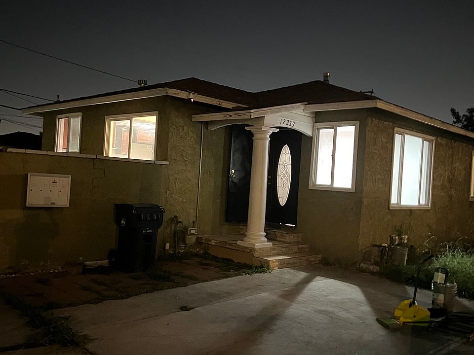 1st image of 12239 Blakley Ave #1