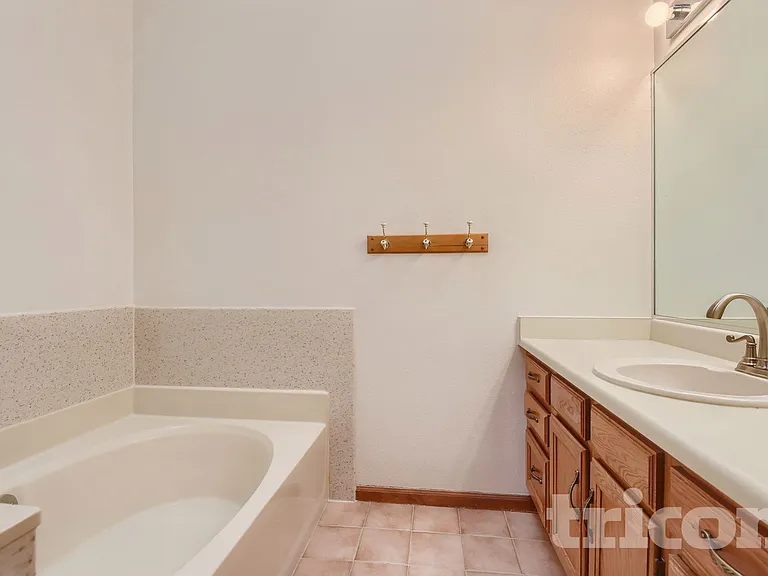 17490 E Eldorado Cir — Photo 12