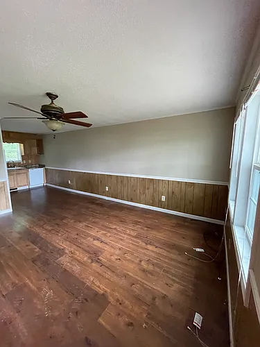 150 W Edgewood Cir Photo 1