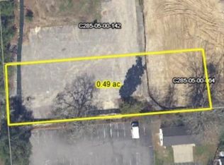 1302 Lyttleton St, Camden, SC 29020