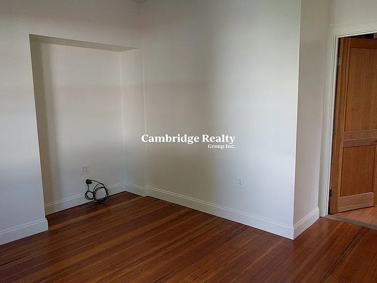 6 Bedford St #1F — Photo 3