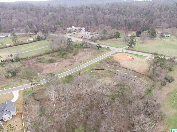 5th image of 121 Bishop Ln #1