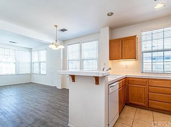 5th image of 27026 Victoria Ln Unit 88