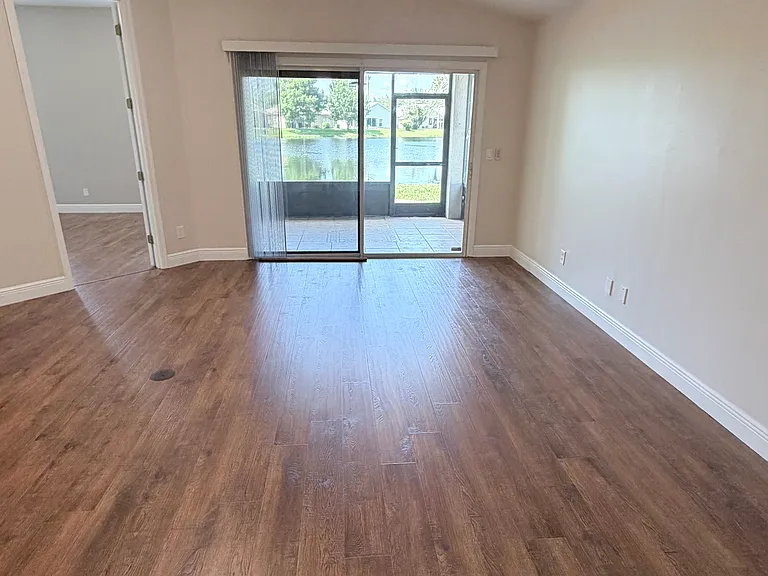 5373 Outlook Dr — Photo 6
