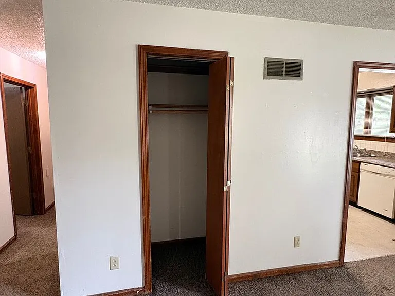 828 Dondee Dr — Photo 20