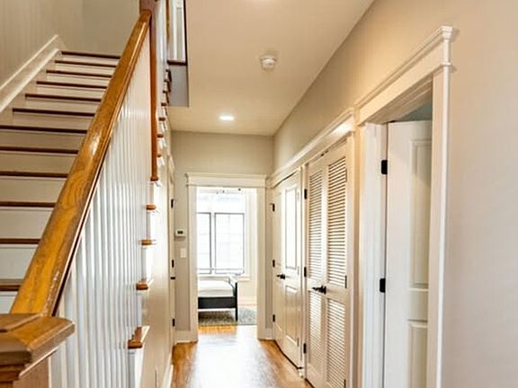 5th image of 1909 Convent Pl APT C