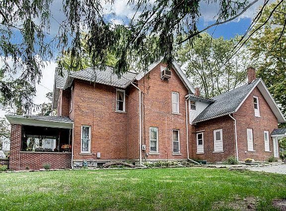3rd image of 327 Bellefontaine Ave