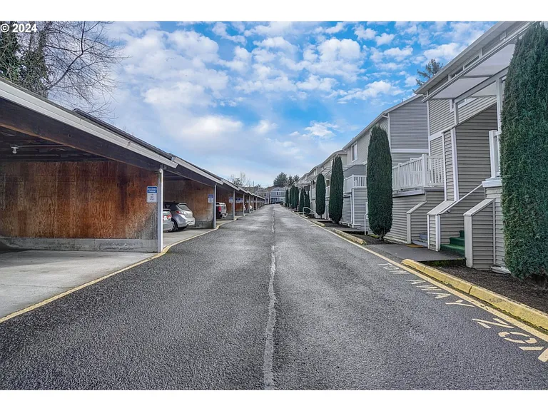 11821 SE Pine St — Photo 14