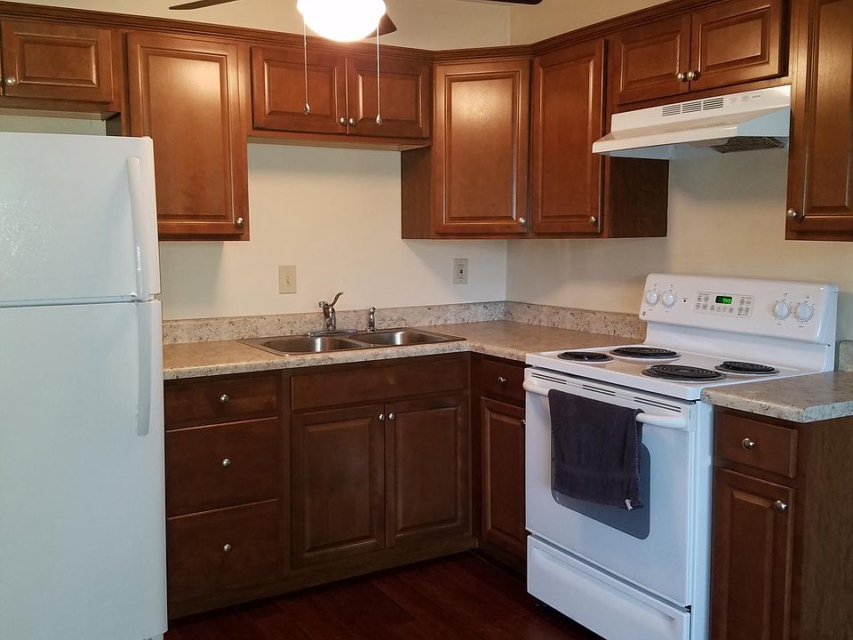 1st image of 13 Spruce Dr APT 2