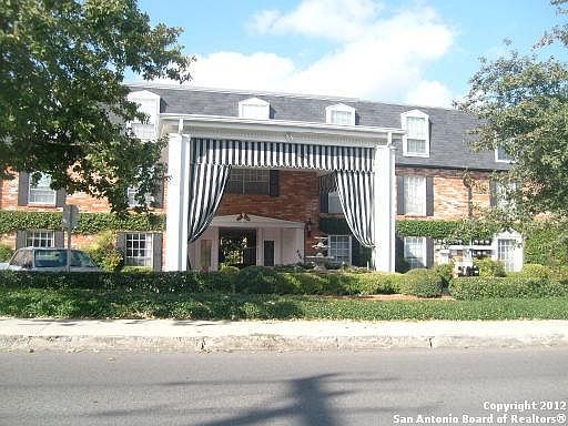 1st image of 8401 N NEW BRAUNFELS AVE #301