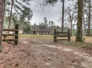 28385 Denn Rd, Montgomery, TX 77356