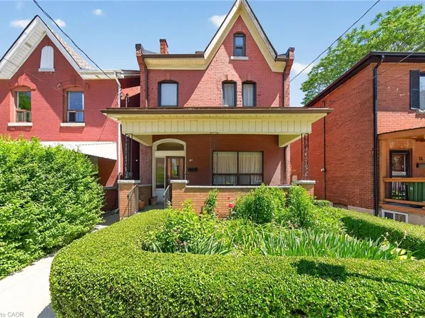 16 Mulberry St, Hamilton, ON L8R 2C5