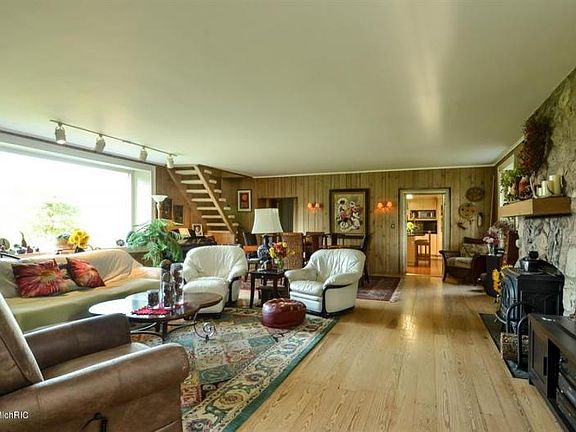 2nd image of 4623 Lake Pines Ln