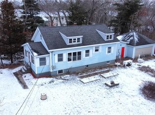 520 Devils Foot Rd, North Kingstown, RI 02852