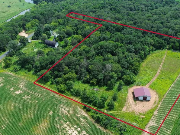 1726 W Church Rd, Star Prairie, WI 54026