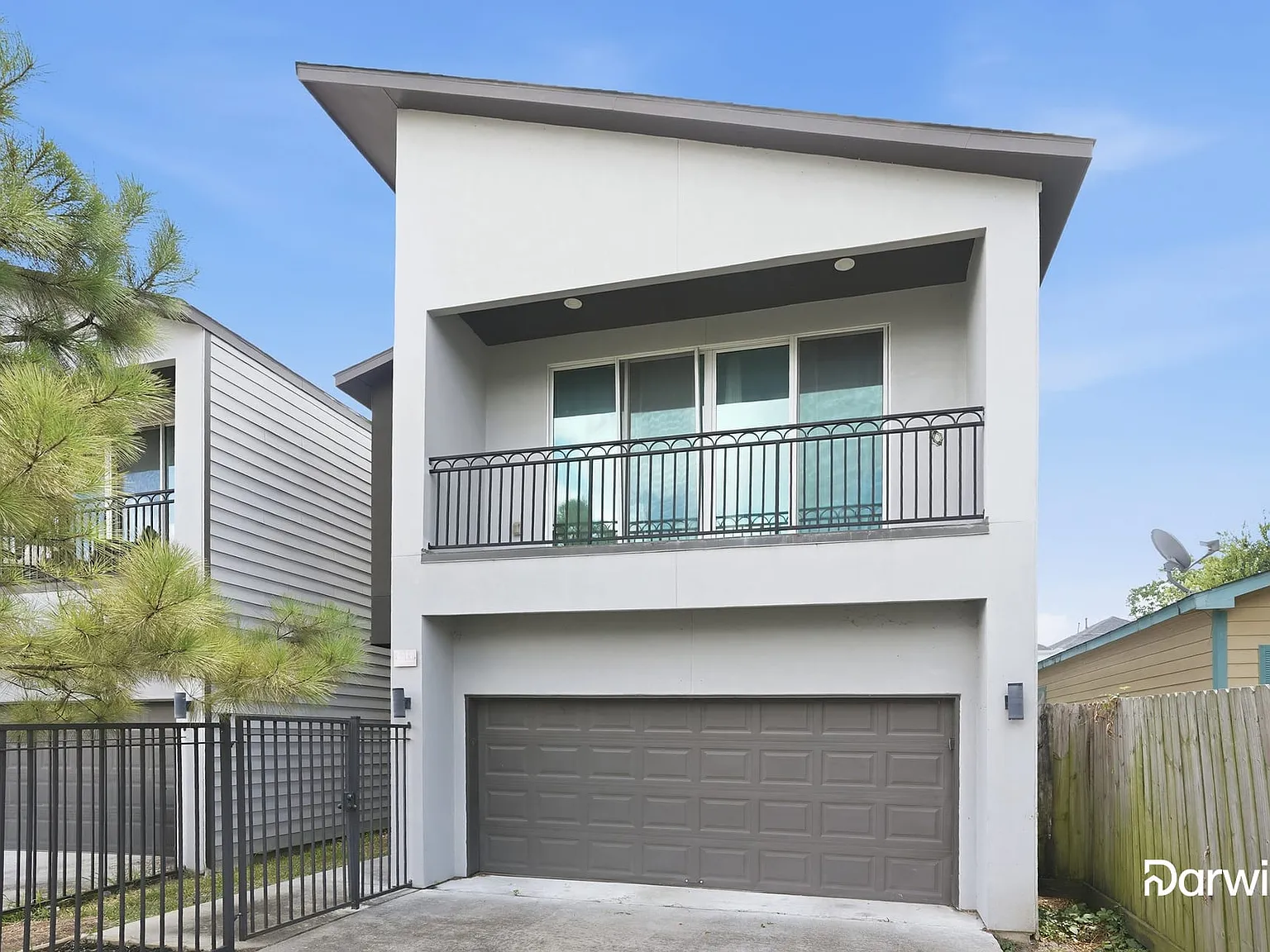 3 bed, 3.5 bath, 2084 sqft, $2,275 — Photo 2