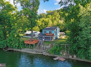 377 Avalon Dr, Front Royal, VA 22630