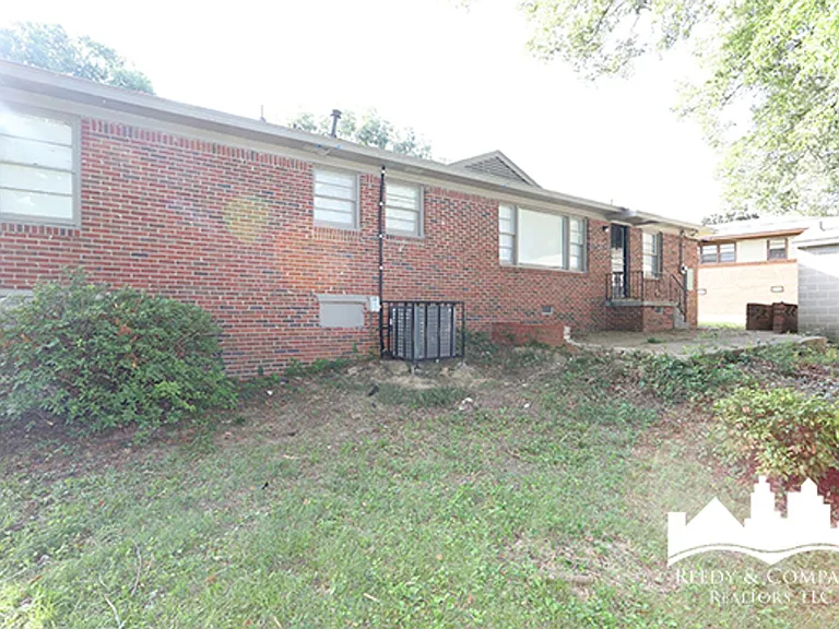 4057 Faronia Dr — Photo 16