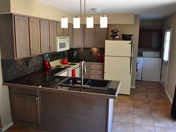 2nd image of 4414 Lake Villa Dr