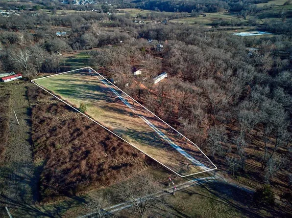 12250 Kenneth Price Rd, Springdale, AR 72762